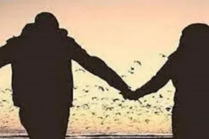 बरेली: घर से गायब हुई बेटी को ढूंढने के लिए पुलिस के चक्कर काट रही मां