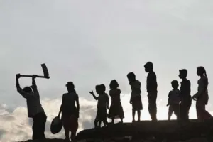 बरेली: मनरेगा में उधार के भरोसे दौड़ा रहे विकास की गाड़ी