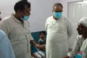 मुरादाबाद: जिला अस्पताल पहुंचे पंचायती राज मंत्री, पूछा मरीजों का हाल