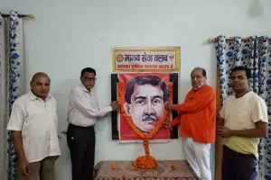 बरेली: शब्दांगन और मानव सेवा क्लब ने पुण्यतिथि पर मुंशी प्रेम चंद को किया याद