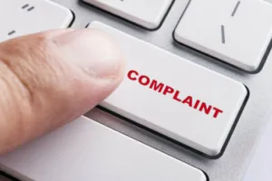 पीलीभीत: रास्ते पर अतिक्रमण करने का आरोप, एसडीएम से शिकायत