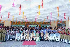 लखनऊ: डिग्री और मेडल पाकर खिले मेधावियों के चेहरे, इन्हें मिला गोल्ड मेडल