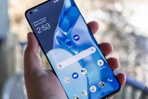 लखनऊ: बस चालक का मोबाइल लेकर भागा एसयूवी ड्राइवर, जानें फिर क्या हुआ?