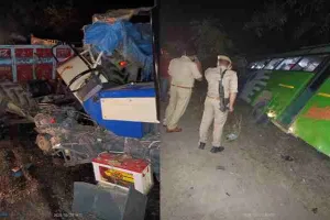 बाराबंकी: ट्रैक्टर-ट्रॉली व डबल डेकर बस में जोरदार भिड़ंत, दो जायरीनों की मौत, दर्जनों घायल