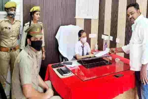 अमेठी: सलोनी यादव बनी एक दिन की प्रभारी निरीक्षक