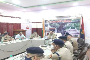बाराबंकी: पुलिस अधीक्षक ने सैनिक सम्मेलन में कर्मचारियों की सुनी समस्याएं