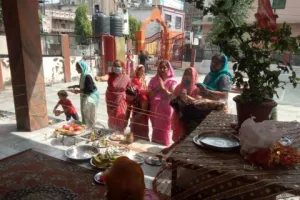 हल्द्वानी: नवरात्रि के पहले दिन मंदिरों में उमड़े श्रद्धालु, मांगी मनोकामना