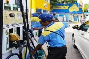 राजधानी में वाहन चालकों के लिए बुरी खबर, फिर बढ़े पेट्रोल-डीजल के दाम
