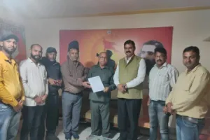 हल्द्वानी: मांगों पर हुई सुनवाई तो कार्य बहिष्कार खत्म कर काम पर लौटे जल संस्थान के संविदा कर्मचारी