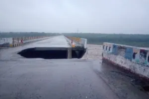 पहाड़ में टूटा बारिश का कहर, नैनीताल जिले की 11 सड़कों पर यातायात ठप, देखें लिस्ट