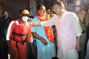 रुद्रपुर और हल्द्वानी पहुंचे मुख्यमंत्री पुष्कर सिंह धामी, आपदा में जान गंवाने वालों के आश्रितों के लिए मुआवजे की घोषणा