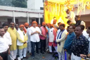 हल्द्वानी: वाल्मीकि जयंती पर धूमधाम से निकली शोभायात्रा