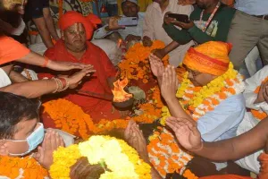 अयोध्या: केजरीवाल ने किया बड़ा ऐलान, सरकार बनने पर फ्री में कराएंगे रामलला के दर्शन