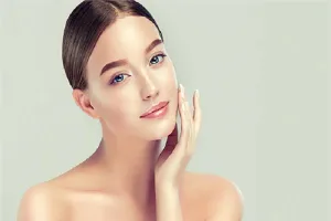 अगर आप भी चाहते हैं इंस्टेंट ग्लो तो दही में मिलाकर बनाएं ये फेसपैक