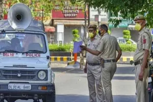 दिल्ली पुलिस और बदमाशों के बीच मुठभेड़, एक अपराधी ढेर, दो पुलिसकर्मी घायल