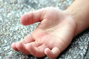 पीलीभीत: ट्रैक्टर ट्राली की चपेट में आने से बच्ची की मौत