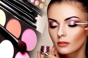 करवाचौथ पर ऐसे करें मेकअप, दिखेंगी बेहद खूबसूरत