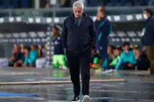 मोरिन्हो की अगुवाई वाली रोमा फुटबॉल में शर्मनाक हार, टोटैनहैम भी हारा