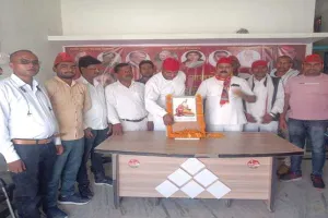 अमेठी: सपाइयों ने हर्षोल्लास के साथ मनाई वाल्मीकि जयंती