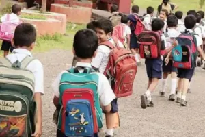 दिल्ली में सख्त कोविड प्रोटोकॉल के बीच एक नवंबर से फिर खुलेंगे स्कूल, कॉलेज