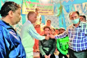 हल्द्वानी: सफाई कर्मचारियों का अनशन खत्म, लेकिन दोनों गुटों के बीच रार बरकरार