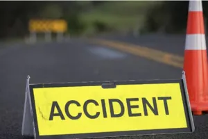 संभल : ट्रक-ट्रैक्टर की भिड़ंत में एक की मौत, दो लोग घायल