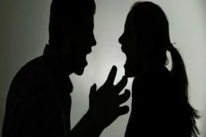 हल्द्वानी: प्यार में बीच सड़क तकरार, कोतवाली में हुई सुलह