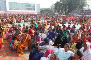 हल्द्वानी: मुख्यमंत्री के कार्यक्रम स्थल में धूप में छूटे पसीने, जाम से कराहे बाशिंदे