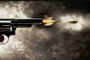 देवरिया: छठ पर पत्नी ने मांगी नई साड़ी तो पति ने गोली मारकर कर दी हत्या