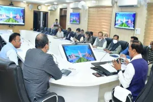 ग्रामीण मार्गों पर विशेष रूप से दिया जाए ध्यान : केशव मौर्य