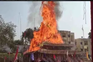 हरदोई: श्री लक्ष्मीनारायण महायज्ञ में पूर्णाहुति के बाद लगी भीषण आग