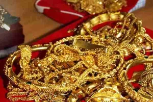 सीतापुर: ग्राहक बनकर आए टप्पेबाजों ने उड़ाए लाखों के जेवरात