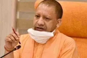 तीन लाख किसानों को योगी सरकार दे रही बड़ी राहत, जानें कैसे…