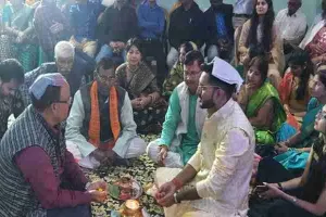 हरदोई: इच्छा नवमी से शुरू हो गए मांगलिक कार्यक्रम, बाजारों में बढ़ी भीड़