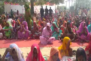 अयोध्या: 1051 महिलाओं ने की अवसान मैया की पूजा, दुर्गा मंदिर में हुआ आयोजन