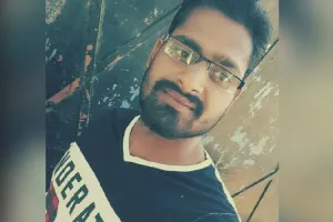 बरेली: अवैध खनन कर मिट्टी ले जा रहे ट्रैक्टर-ट्रॉली से टकराई कार, हादसे में कार चालक की मौत