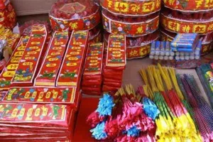 बरेली: लाइसेंस निरस्त वाले पटाखा कारोबारियों को मोहलत