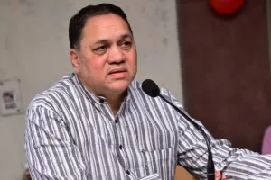 महाराष्ट्र के गृह मंत्री बोले- हैरानी की बात है कि परमबीर को जान का खतरा महसूस होता है