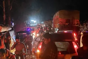 बरखेड़ा पीलीभीत रोड पर लगा जाम, घंटो यातायात बाधित