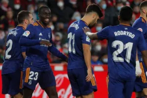 ग्रेनाडा पर बड़ी जीत से स्पेनिश लीग में शीर्ष पर पहुंचा रीयाल मैड्रिड