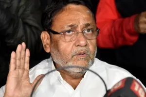 Cruise Drugs Case: नवाब मलिक फिर बोले- वानखेड़े पहनते हैं कई लाख के कपड़े और जूते