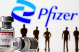 जर्मनी में 30 साल से कम आयुवर्ग के लिए फाइजर वैक्सीन ने की सिफारिश
