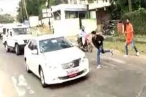 ओडिशा: मुख्यमंत्री के काफिले पर भाजपा कार्यकर्ताओं ने फेंके अंडे, दिखाए काले झंडे