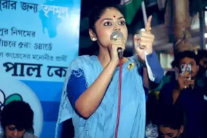 टीएमसी नेता सायानी घोष की बढ़ीं मुश्किलें, पूछताछ के लिए हिरासत में लिया गया