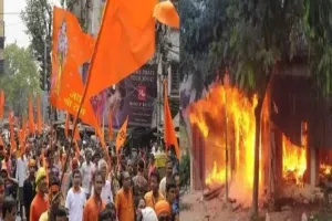 त्रिपुरा हिंसा के विरोध में सुलग उठा महाराष्ट्र, अमरावती में प्रदर्शन, दुकानों पर पथराव