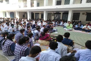 रामपुर : यातायात नियमों का उल्लंघन करने में 70 वाहनों का चालान