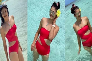 समंदर किनारे रेड बिकिनी में नजर आईं पूजा बत्रा, शेयर की तस्वीरें