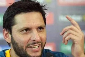 पाकिस्तान के पूर्व कप्तान अफरीदी बोले- बतौर बल्लेबाज कोहली को बेहतर प्रदर्शन के लिए छोड़ देनी चाहिए कप्तानी