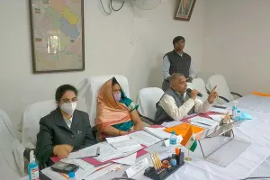 कानपुर: जिला पंचायत कार्यालय पर हुई बोर्ड की बैठक, अध्यक्ष नीरज रानी ने लगाई फटकार