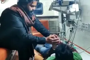 JNU में फिर हिंसा: एबीवीपी और वाम गठबंधन छात्रों के बीच हुई मारपीट, कई स्टूडेंट्स घायल